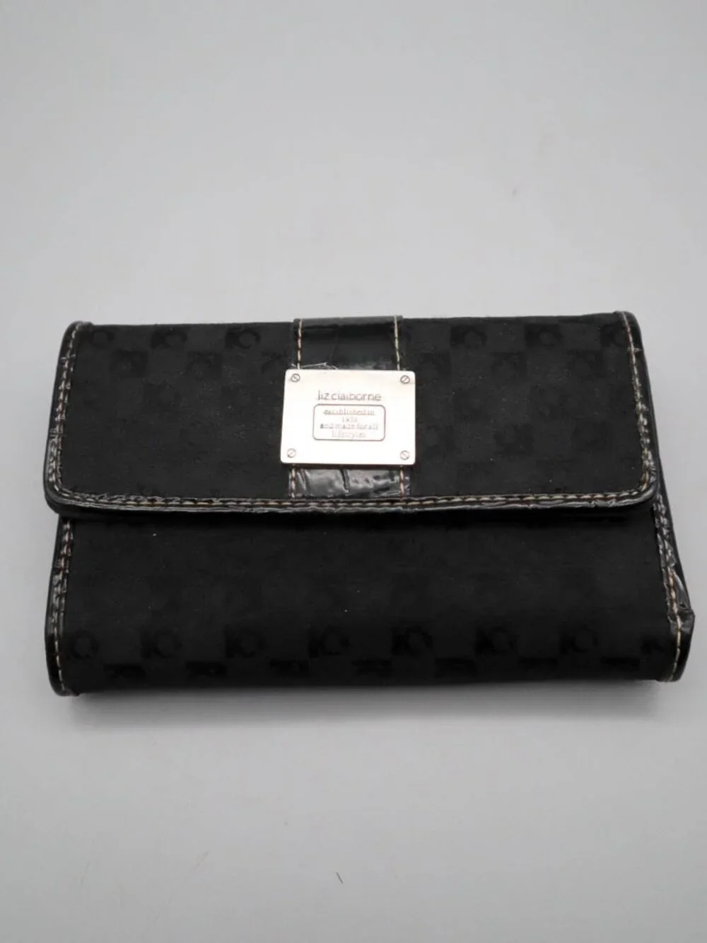 LIz Claiborne Canvas Trifold Wallet Faux Leather Trim Black Logo Pattern Classic